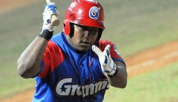 Sobre sus compatriotas el slugger cubano garantizó que “hay varios cubanos (de la Serie Nacional) que pueden jugar en Japón sin ningún problema"