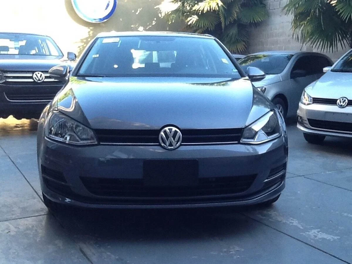 Volkswagen Golf Trendline 2015