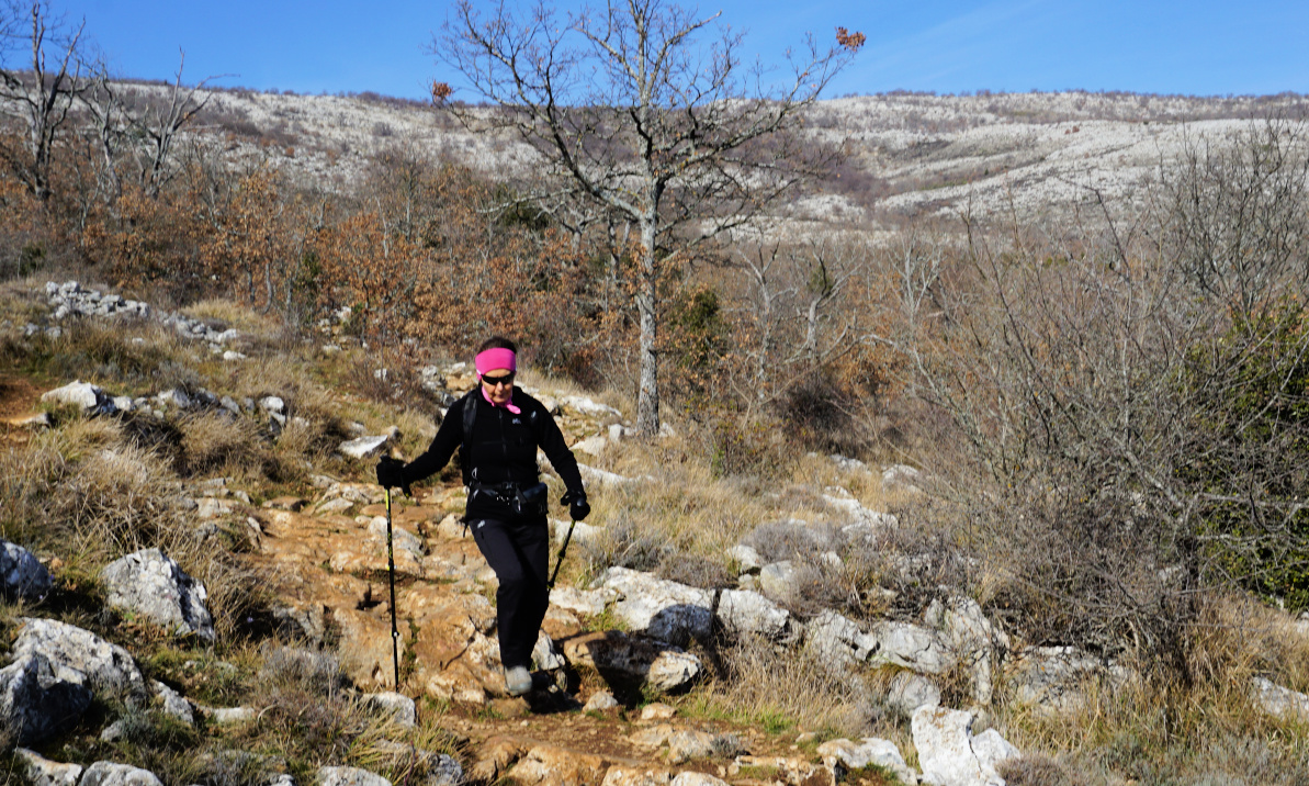 Descent to Plan des Noves