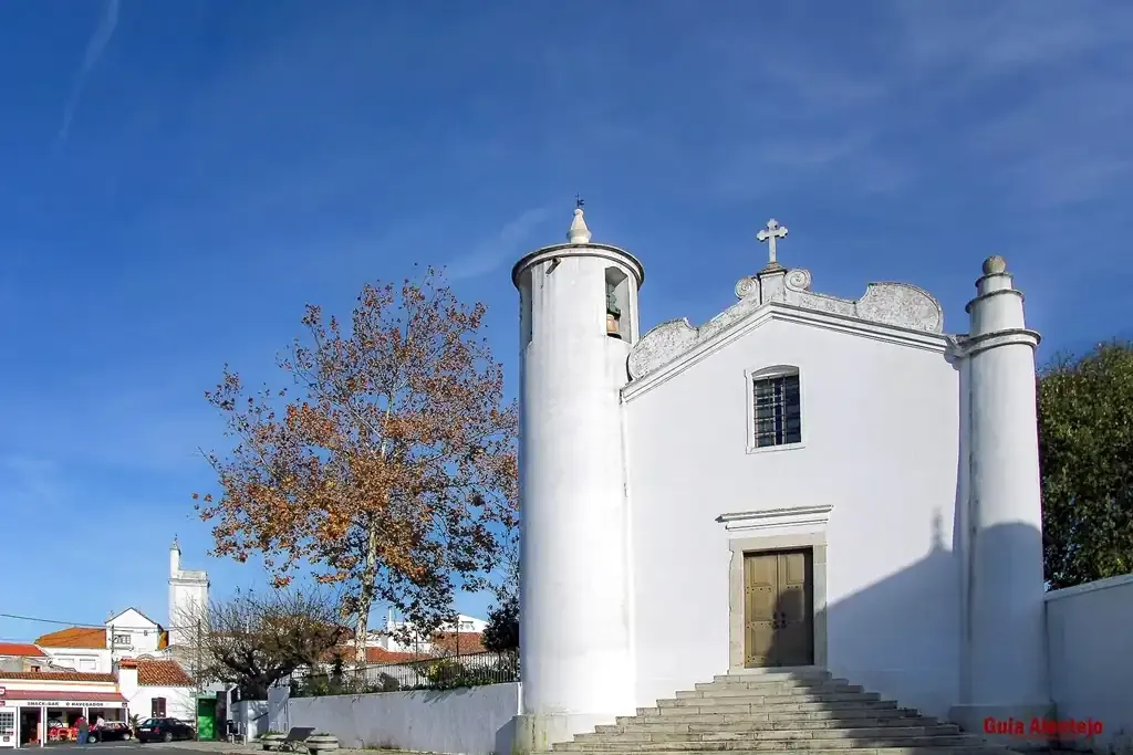 Igreja-de-Nossa-Senhora-da-Visitação-Matriz-de-Vila-Alva-com-o-guia-alentejo