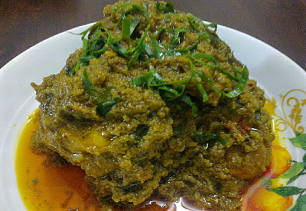 RENDANG AYAM HIJAU PEDAS TAPI SEDAP - Resepi Sheila Rusly