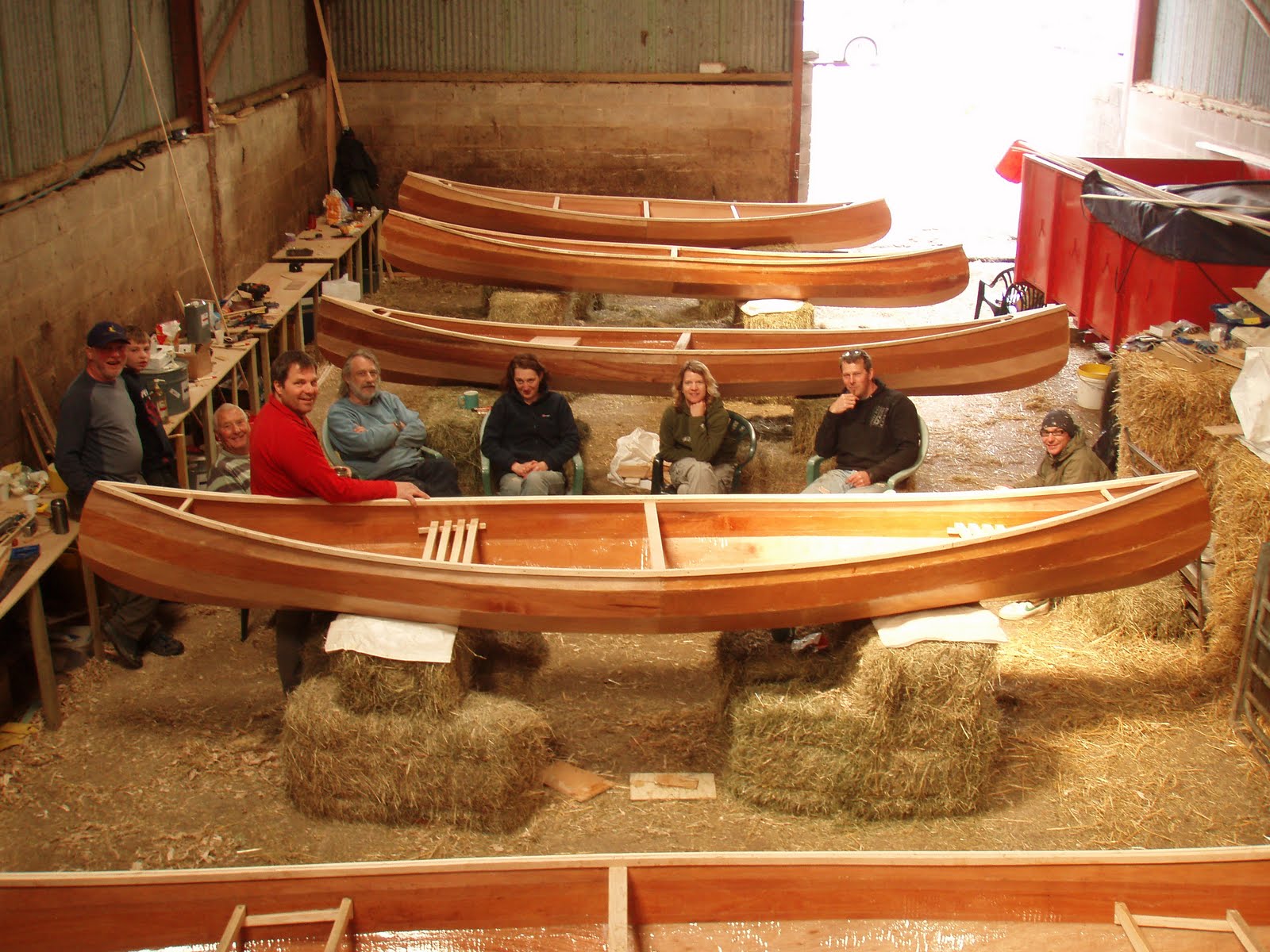 Thanks to all for a great canoe building workshop, 5 beautiful canoes 