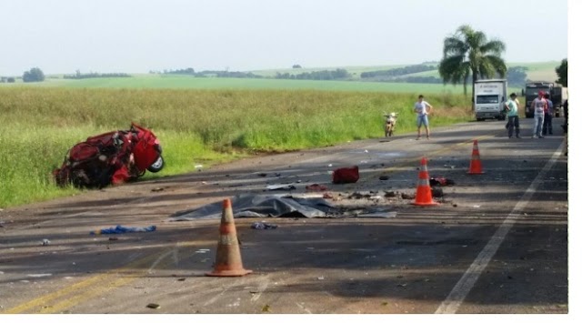 Colisão entre carreta e carro resulta em 4 mortes na BR 386 em Tio Hugo