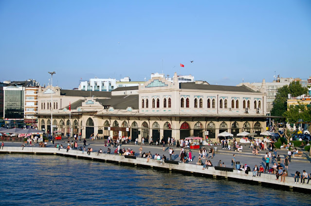 ميدان كاديكوي في اسطنبول