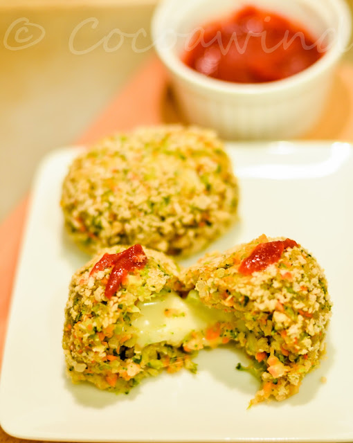 Baked Cheese stuffed Quinoa Carrot Broccoli Bites 