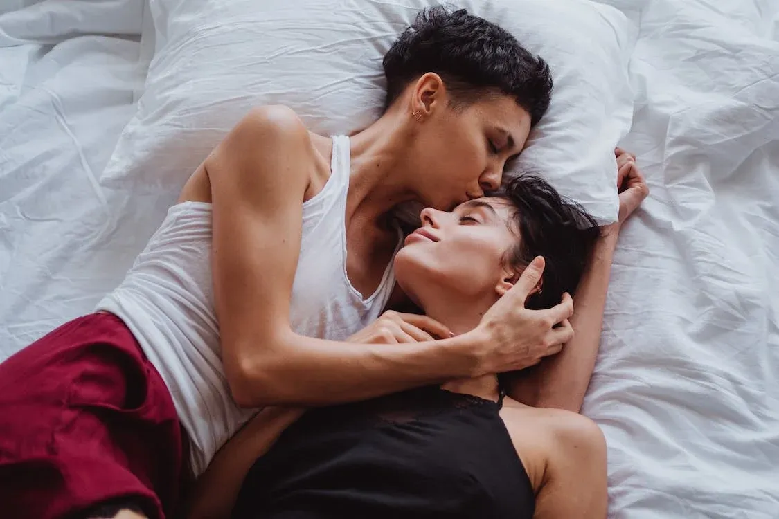 Lesbian Sex Relation, womens on bed, love, sexuality