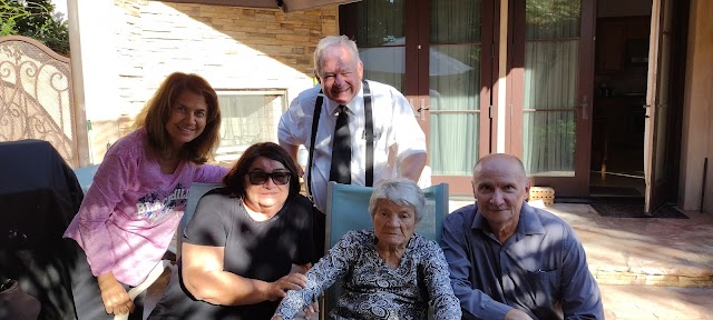 Látogatás a 98 éves Piroska Castillo néninél, legidősebb gyülekezeti tagunknál