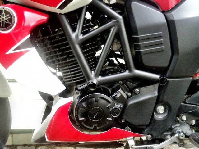 Modifikasi Yamaha Byson Warna Merah