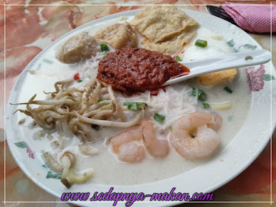 mee kari ah hok (udang)