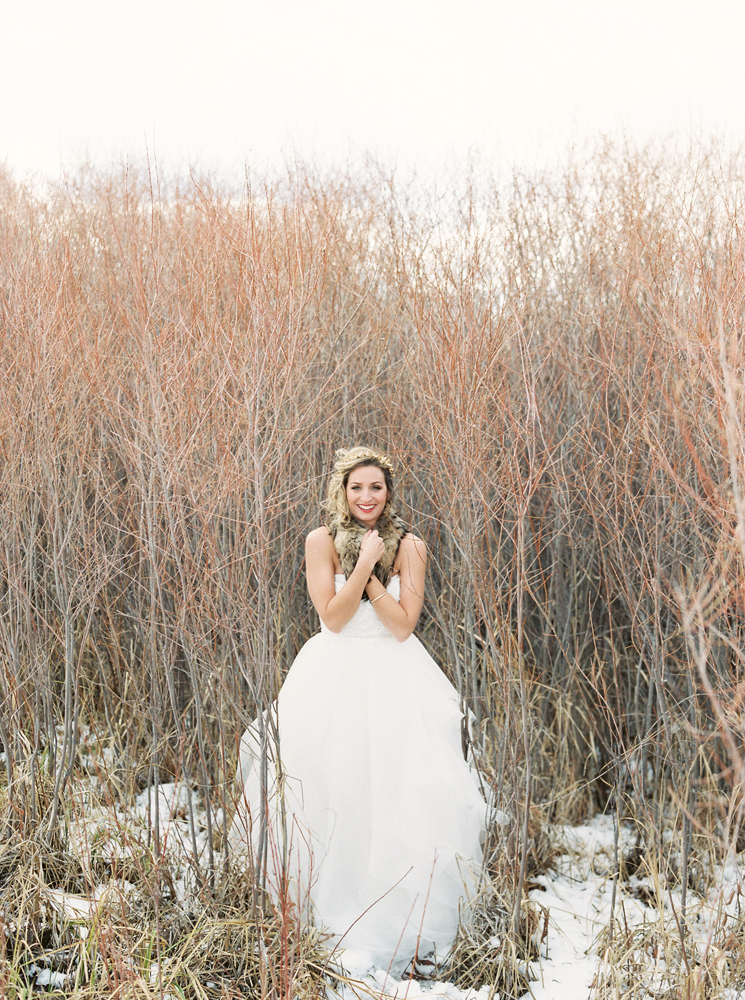 Winter / Montana Wedding / Orange Photographie / Hair & Makeup: Alexa Mae / Flowers & Styling: Katalin Green / Dress: Poppy Bride   