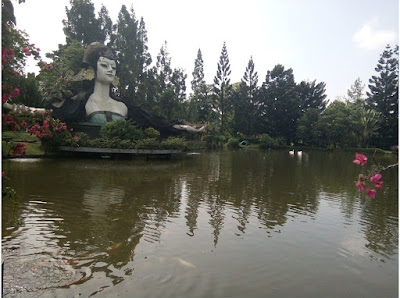 kolam unggas Taman Bunga Nusantara