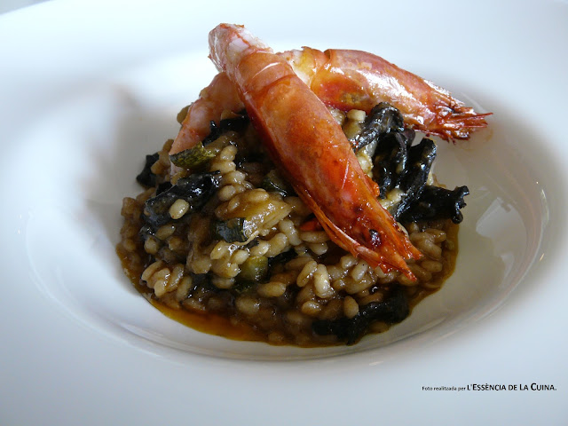 Arròs amb Trompetes de la Mort, bolets, Arroz con trompetas de la muerte, l'essència de la cuina, blog de cuina de la sonia, arroz con setas, arròs amb bolets