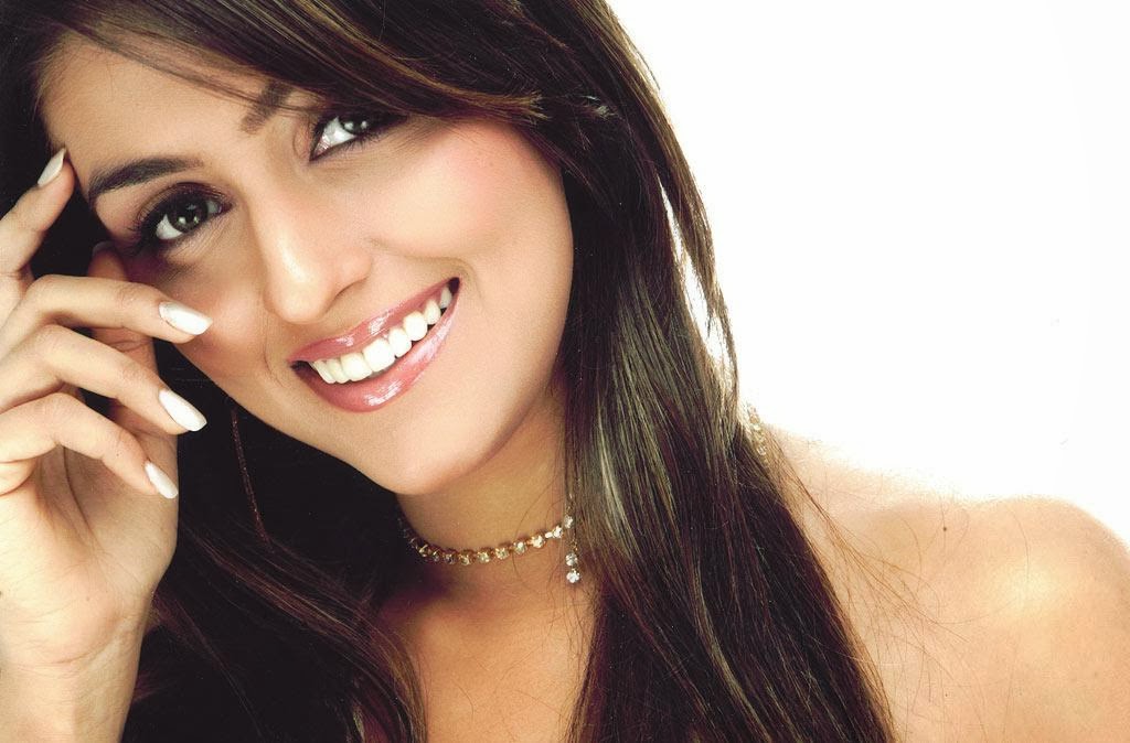 Aarti Chhabria HD Wallpapers