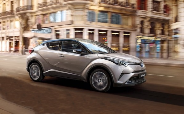 Toyota C-HR 2017 Redesign