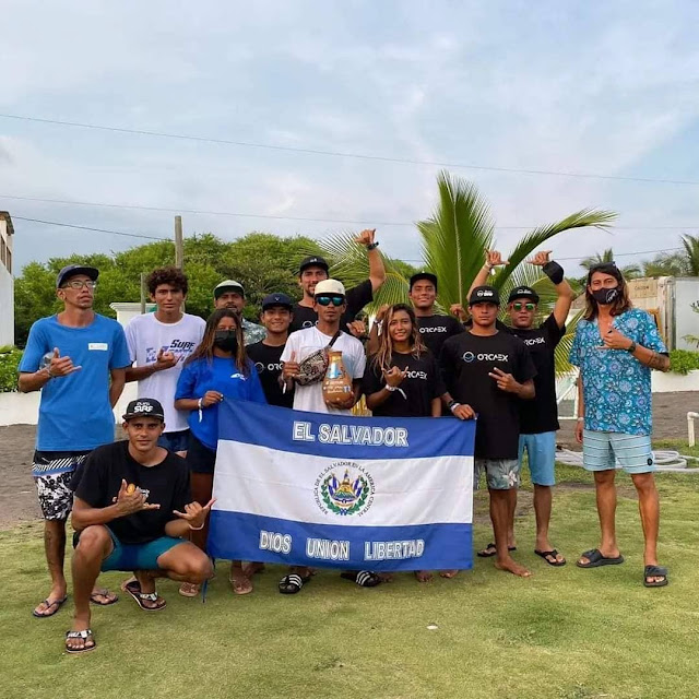 Delegación de surf de El Salvador en Latin American surf fest