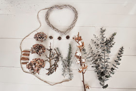 How to make a a dried Hydrangea wreath