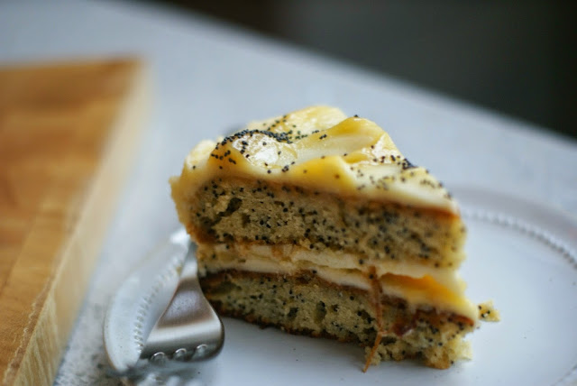 lemon and poppy seed cake with lemon buttercream and lemon curd swirls 