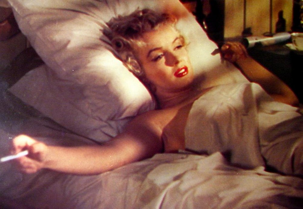 Smoking in Bed Marilyn Monroe
