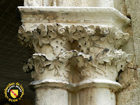 Toul - Cathédrale Saint-Etienne : Chapiteau à feuillage du cloître
