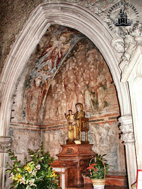 TOURNUS (71) - Statue Notre-Dame la Brune (XIIe siècle)