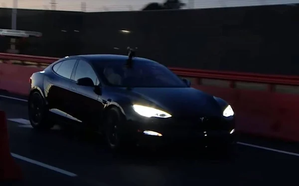 Tesla Model S Plaid