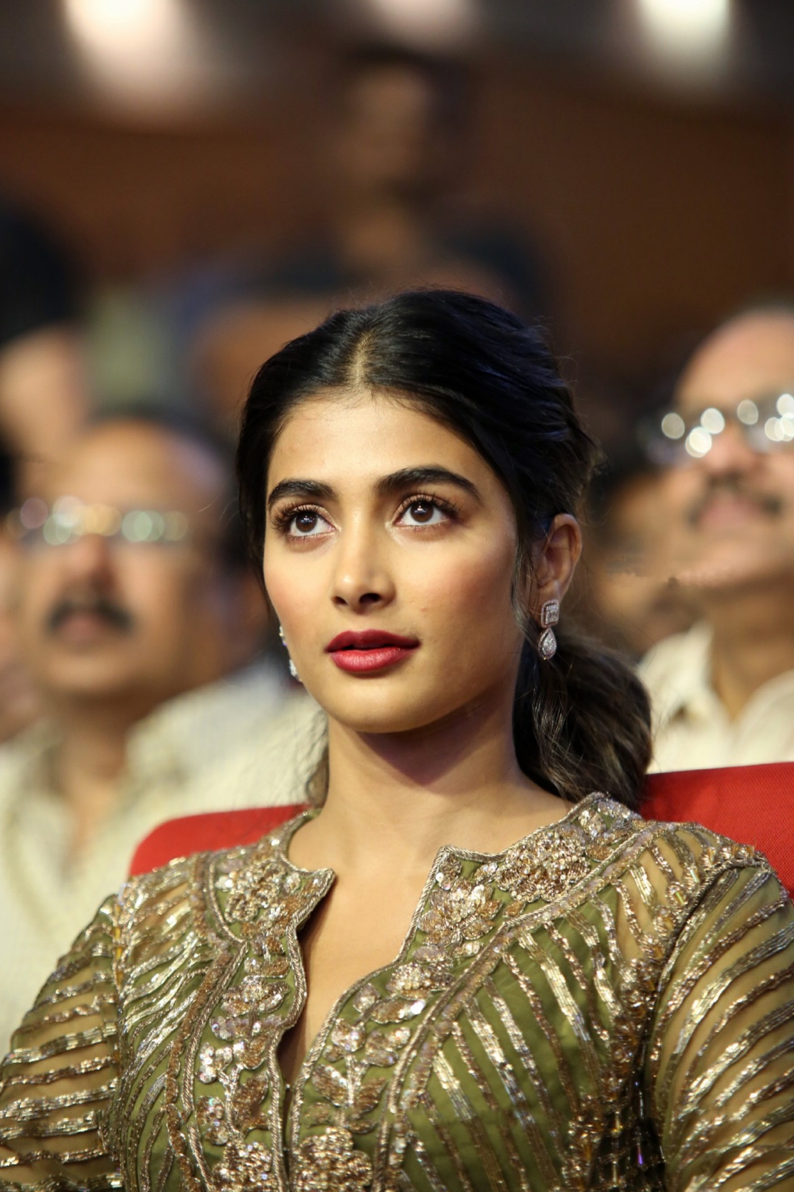 Pooja Hegde HD UHD High Re-Solution Photo