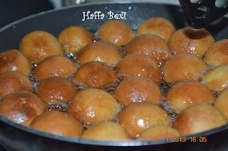 Sweets| Desserts| Gulab Jamun| Sheera| Sugar syrup