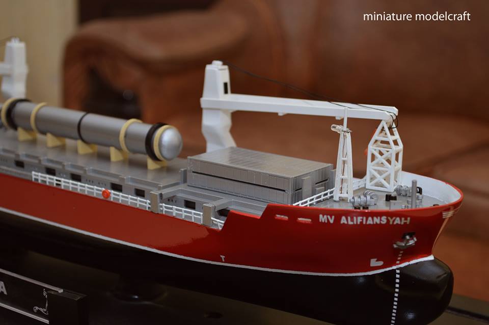 harga miniatur kapal cargo mv hhl congo