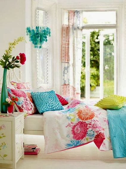 master bedroom design ideas in bright colors