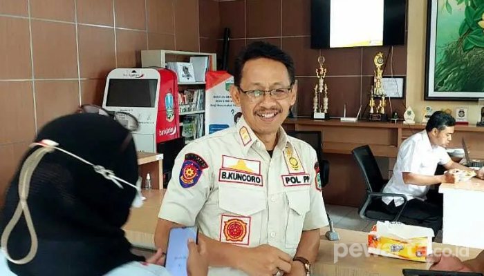 Satpol PP Kota Batu Tertibkan PKL Liar di Area Publik, Dinilai Ganggu Kelancaran Lalin