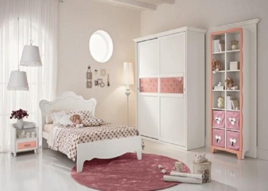 Contoh desain kamar tidur anak perempuan ukuran kecil
