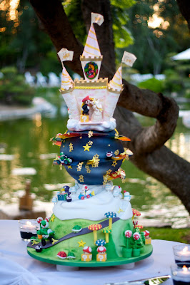 mario wedding cake pict