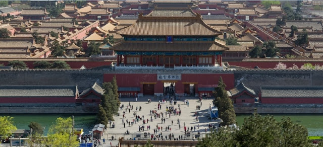 Запретный город в Пекине, построенный императором Юнлэ, 1420 г. н.э.