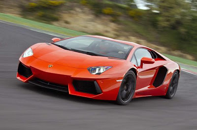 fastest luxury cars, fastest luxury car, Lamborghini Aventador LP 700-4, Lamborghini Aventador, Lamborghini, luxury cars, sexy cars