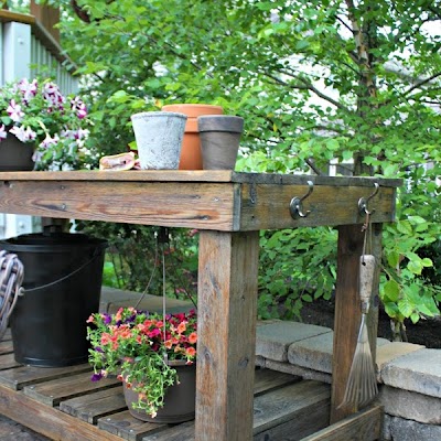 Easy Ways to Restore Worn Outdoor Furniture and Decor