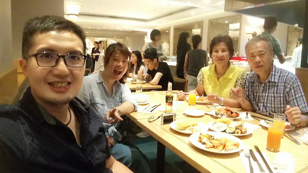 食記：國賓大飯店。明園西餐廳buffet吃到飽（父親節聚餐）