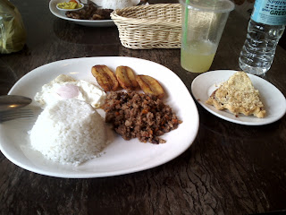 Lunch at El Ideal in Silay City