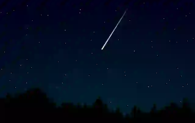 Meteor Flashes across the Melbourne Sky