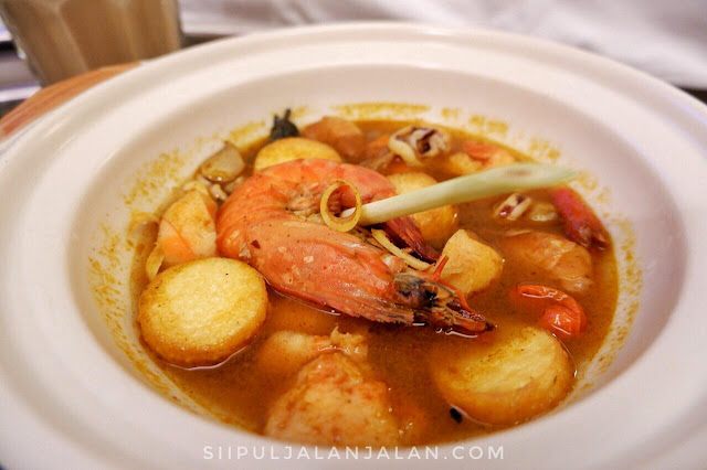 Tom Yum Soup Ibis Styles Jakarta Sunter