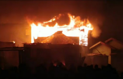 Kebakaran Hebat Ludeskan Sembilan Unit Rumah Warga Di Kelurahan Sei Bilah Langkat