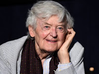 Hollywood actor Hal Holbrook dies at age 95.