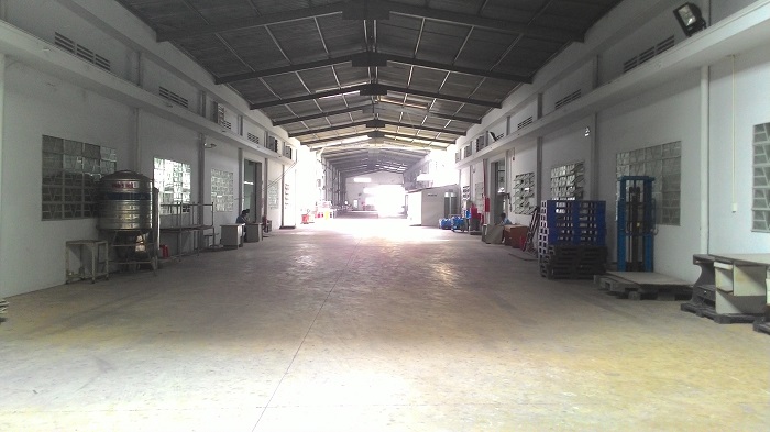 Cho thuê gấp xưởng may 7500m2 giá 300tr/tháng đường Phan Văn Hớn Q12