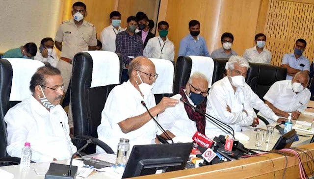 नाशिक : राज्यात टेस्टिंग वाढवल्याने कोरोना रुग्णसंख्येत वाढ : स्थानिक लोकांना विश्वासात घेऊन लॉकडाऊनचा निर्णय घ्यावा - शरद पवार