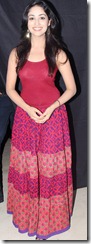 yami_gautam_stylish_new_pic