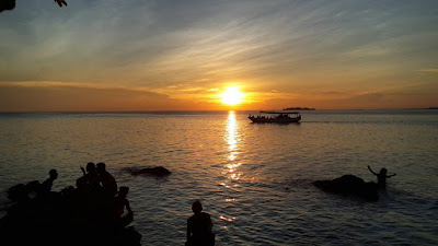 pantai ujung gelem