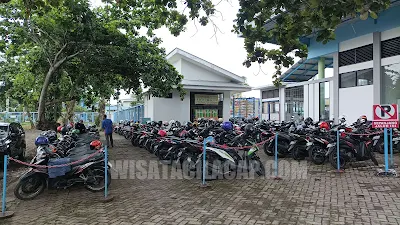 Parkiran motor tirtamas indah