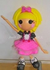 http://elrinconfofuchero.blogspot.com.es/2014/02/laloopsy-con-moldes-de-la-web.html