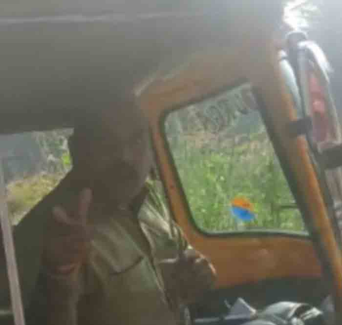 In Azhiyur, five-year-old boy who spat on an auto-rickshaw stripped and wiped; Child Rights Commission seeks report, Kannur, News, Auto Driver, Complaint, Report, Child, Social Media, Kerala
