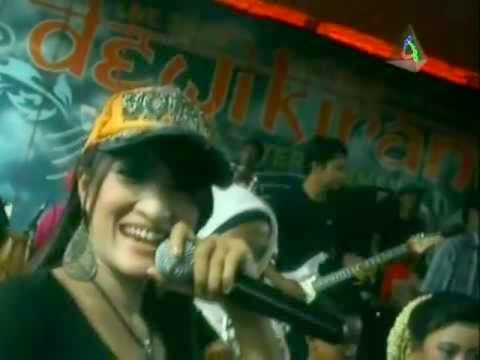 Mujaer Mundur - Dewi Kirana