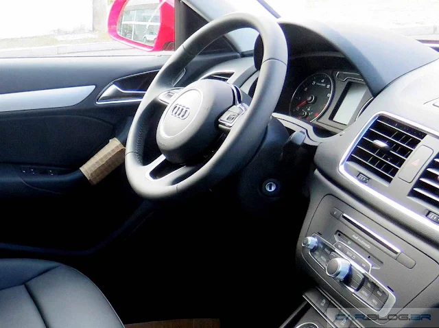 Audi Q3 2.0 2016 Ambiente Quattro - interior